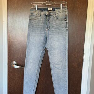 Kensie light wash denim jeans, size 8